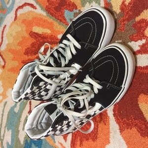 Vans Off the Wall Sneakers Shoes Size M7/W8.5 Checkered Black & White Preowned